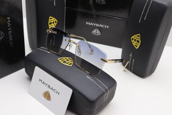 WhatsApp Image 2025-11-18 at 22.39.45_bf5331d3 Adora Sunglasses