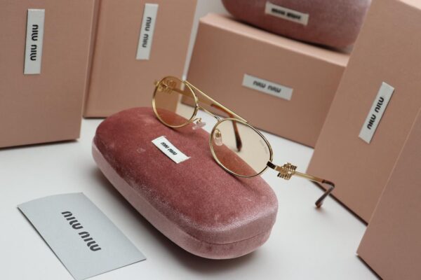 WhatsApp Image 2025-11-20 at 22.52.12_70c289a4 Solaris Sunglasses